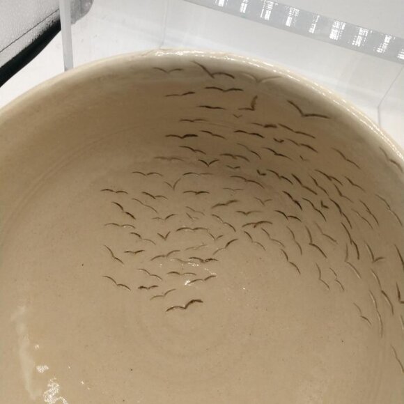 White Pottery Bowl Tree and Birds - Birds indented on the inside and outside - Picture 3 of 16